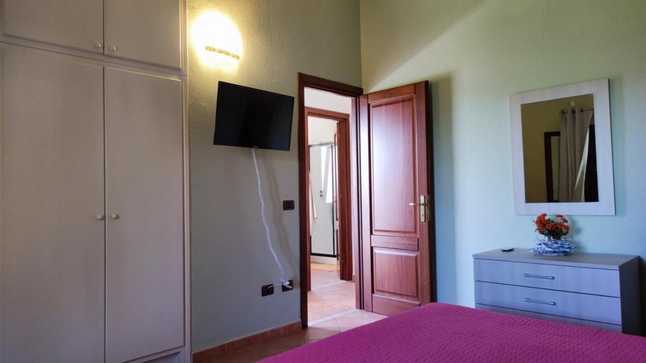 Casa L'Ulivariu Affittacamere San Teodoro  Zewnętrze zdjęcie